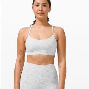 lululemon Y Flow Bra Nulu light support, fully-lined. Like new!